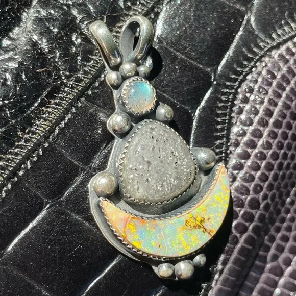 Sterling Silver Monarch Opal Labradorite and Black Sunstone Pendant - Picture 8 of 9